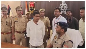 आजमगढ़ में फर्जी सीओ बनकर शराब ठेका दिलाने का झांसा, 90 हजार की साइबर ठगी