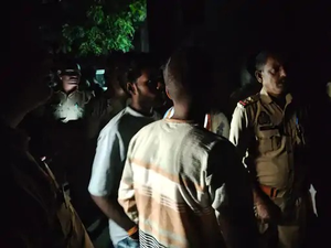 सपही गांव में 26 वर्षीय विवाहिता ने फांसी लगाकर दी जान, जांच में जुटी पुलिस