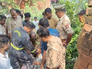 पुराने कुएं में गिरी 58 वर्षीय महिला, फायर ब्रिगेड ने सुरक्षित निकाला