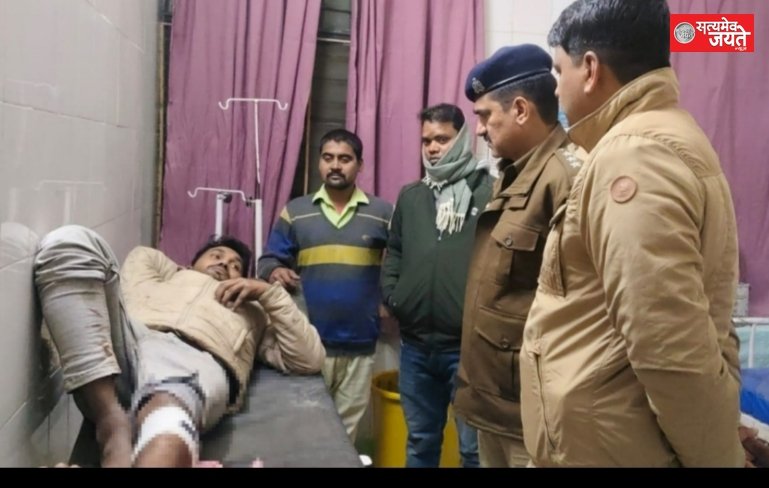 खुटहन पुलिस टीम के साथ हुई पुलिस मुठभेड़ में 01 शातिर गो-तस्कर को लगी गोली, घायल सहित 02 अभियुक्त गिरफ्तार, कब्जे से स्वीफ्ट कार, 01 देशी तमंचा, 02 खोखा कारतूस व नगदी बरामद
