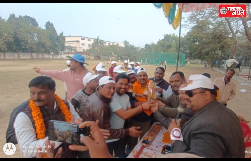 राष्ट्रीय मतदाता दिवस पर जागरूकता को लेकर पत्रकारों ने खेला मैचलगातार दो मुकाबलों में राजन 11 का दबदबा, जावेद 11 और अजीत 11 को दी शिकस्त