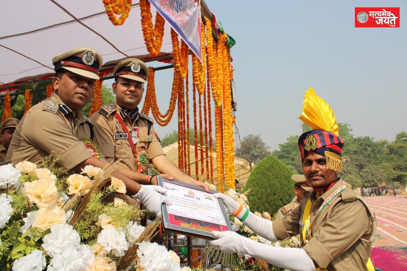 रिजर्व पुलिस लाइन जौनपुर में ‘दीक्षांत परेड समारोह 2025-26 का किया गया भव्य आयोजन, मुख्य अतिथि पुलिस उपमहानिरीक्षक वाराणसी, वैभव कृष्ण द्वारा ली गयी परेड की सलामी
