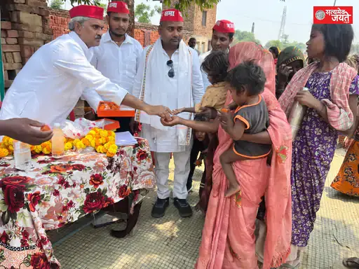 मजदूर दिवस पर श्रमिकों का सम्मान, मजदूर सभा ने उठाई अधिकारों की आवाज