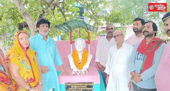 संचार क्रांति के जनक राजीव गांधी अमर रहेंगे : इंद्रमणि दुबे