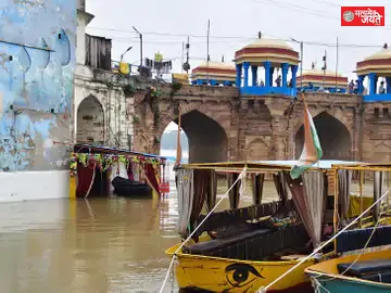 गोमती का जलस्तर 8 फीट पहुंचा, प्रशासन अलर्ट