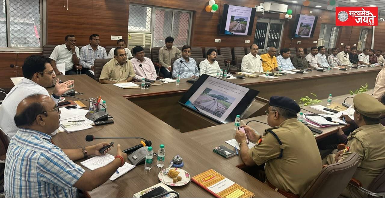 नगर निकायों के विकास कार्यों में गुणवत्ता पर जोर