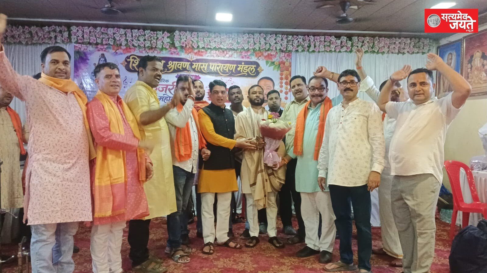 लोकसंस्कृति और कजरी के रंग में रंगी दिवा की जनता