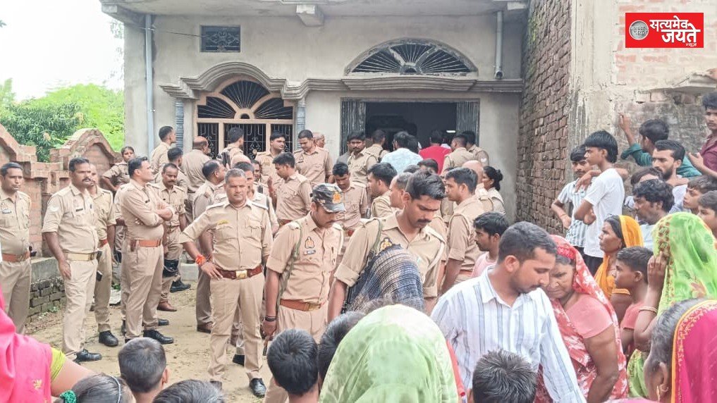 सिर पर ठोस वस्तु से प्रहार कर महिला की हत्या, जेवरात गायब