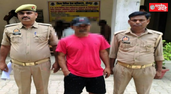 खुटहन पुलिस ने वारंटी आरोपी को किया गिरफ्तार