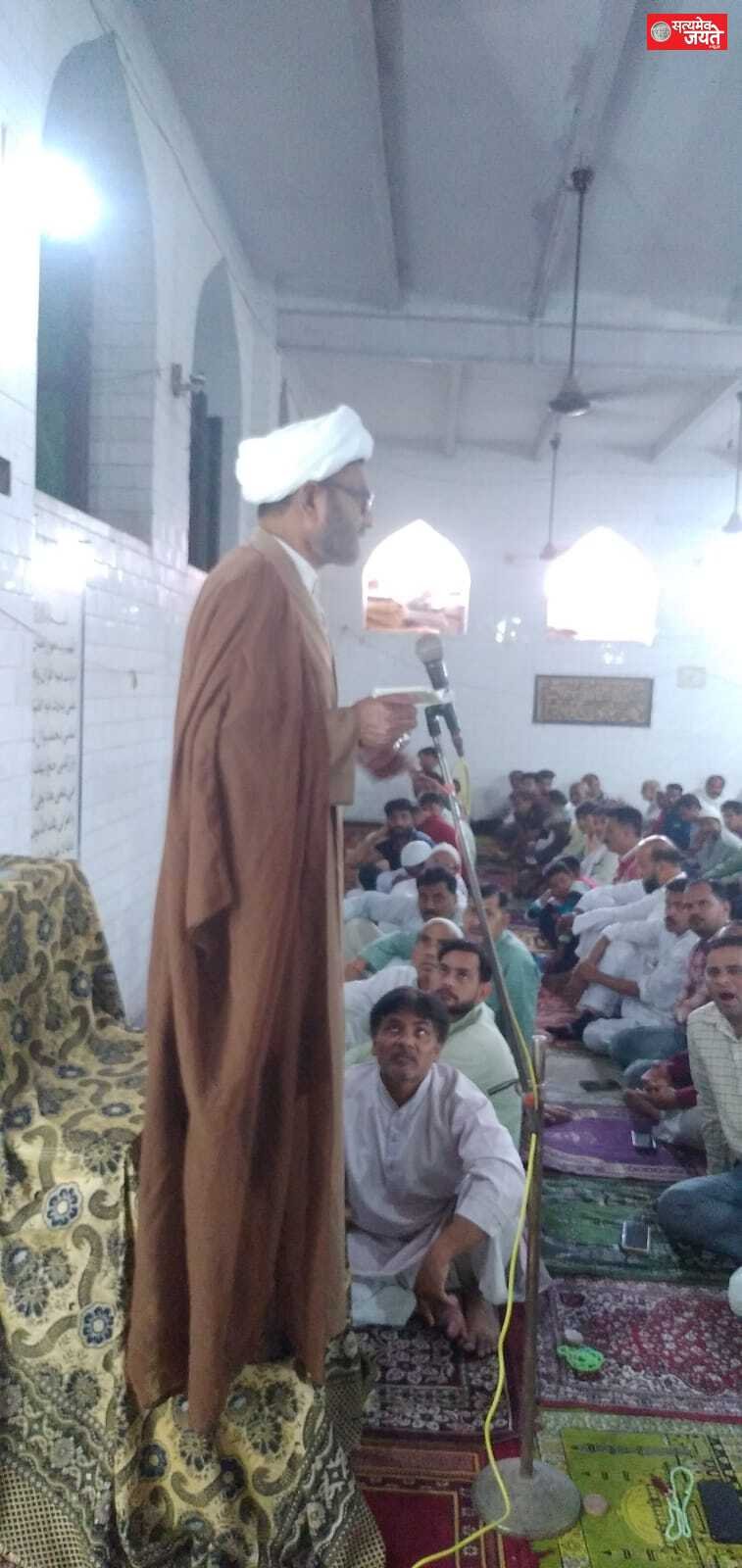 जौनपुर में माहे रमजान के पहले जुमे की नमाज बड़े ही अकीदत के साथ अदा की गई