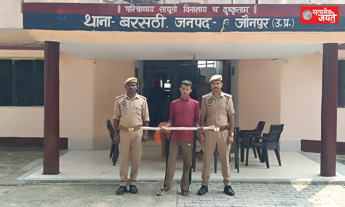 कुल्हाड़ी से हमला करने के मामले में युवक गिरफ्तार