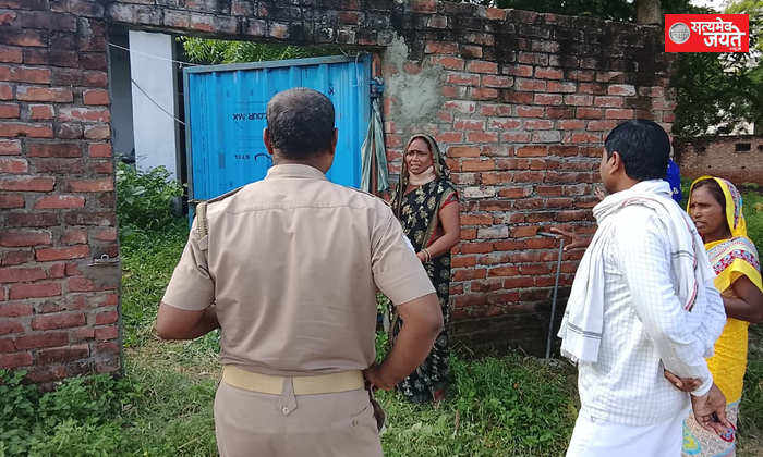 दीवार फांदकर घर में घुसे चोर, नकदी-जेवर समेत घरेलू सामान ले गए