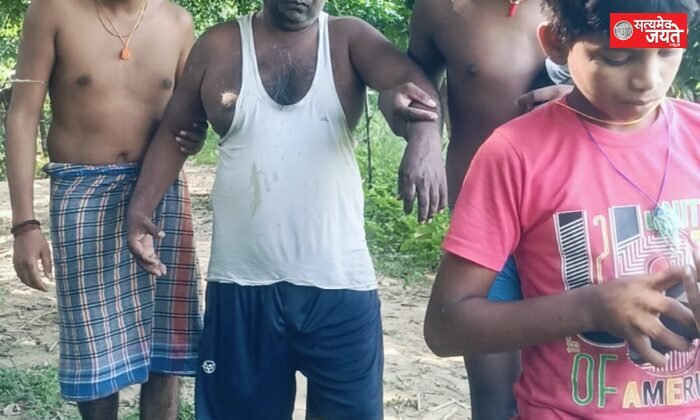 साहसी युवकों ने गोमती में डूब रहे अधेड़ को नाव से दो किमी पीछा कर बचाया