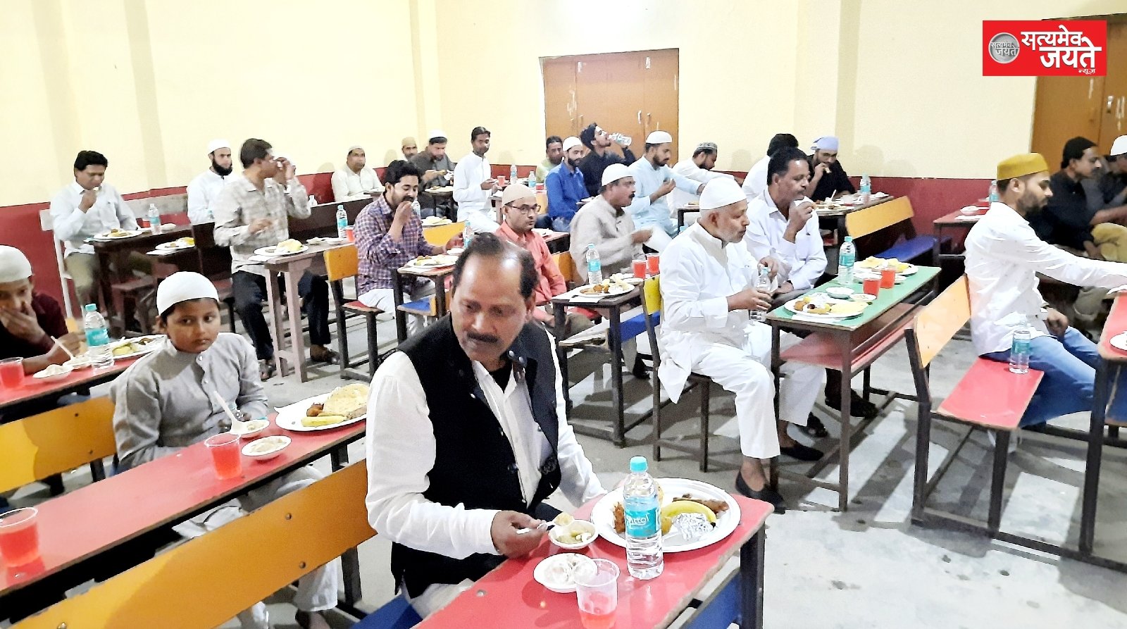 सेंट जोज़फ़ स्कूल में इफ़्तार पार्टी का आयोजन