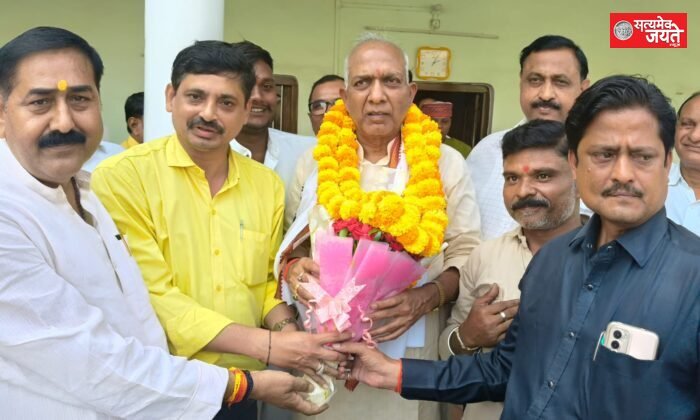 जौनपुर के पत्रकारों ने राज्यसभा सांसद विद्यासागर सोनकर का किया स्वागत