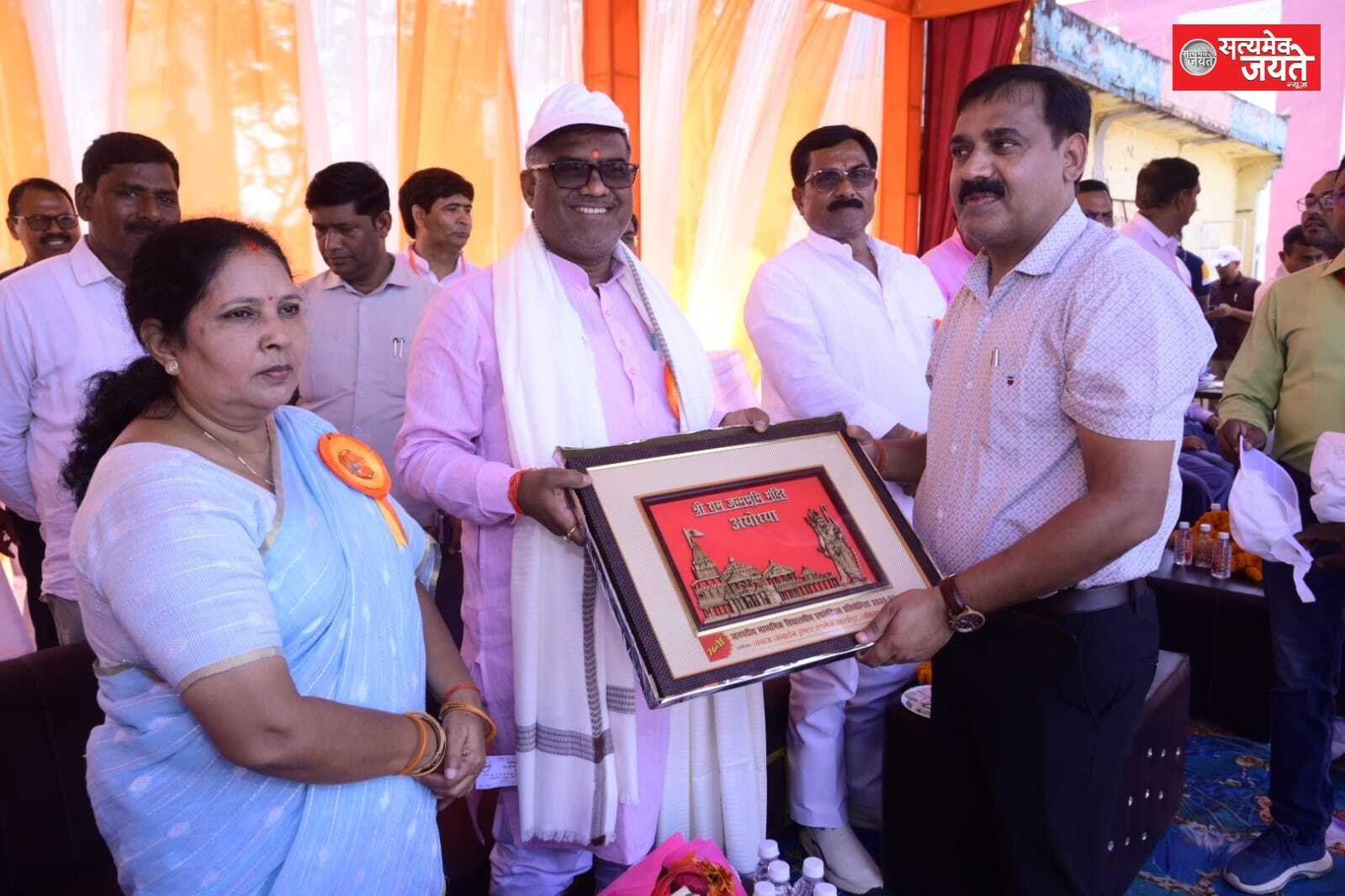 इंदिरा गांधी स्टेडियम में 76वीं जनपदीय एथलेटिक्स प्रतियोगिता का शुभारंभ