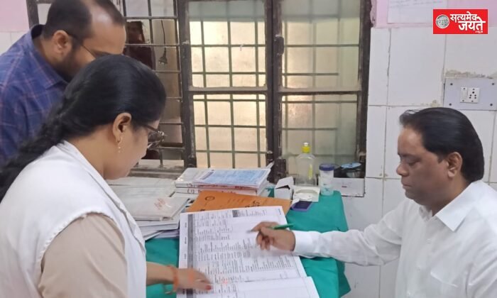 सीएचसी मछलीशहर का औचक निरीक्षण, 132 प्रकार की दवाएं मिलीं