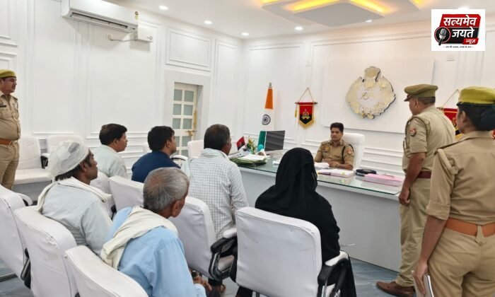 एसएसपी ने पुलिस कार्यालय में सुनीं फरियादियों की समस्याएं, त्वरित निस्तारण के निर्देश
