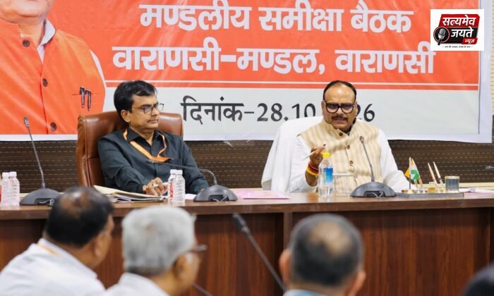 स्वास्थ्य सेवाओं में लापरवाही बर्दाश्त नहीं, निर्माणाधीन परियोजनाएं समय पर पूरी करें: निर्देश