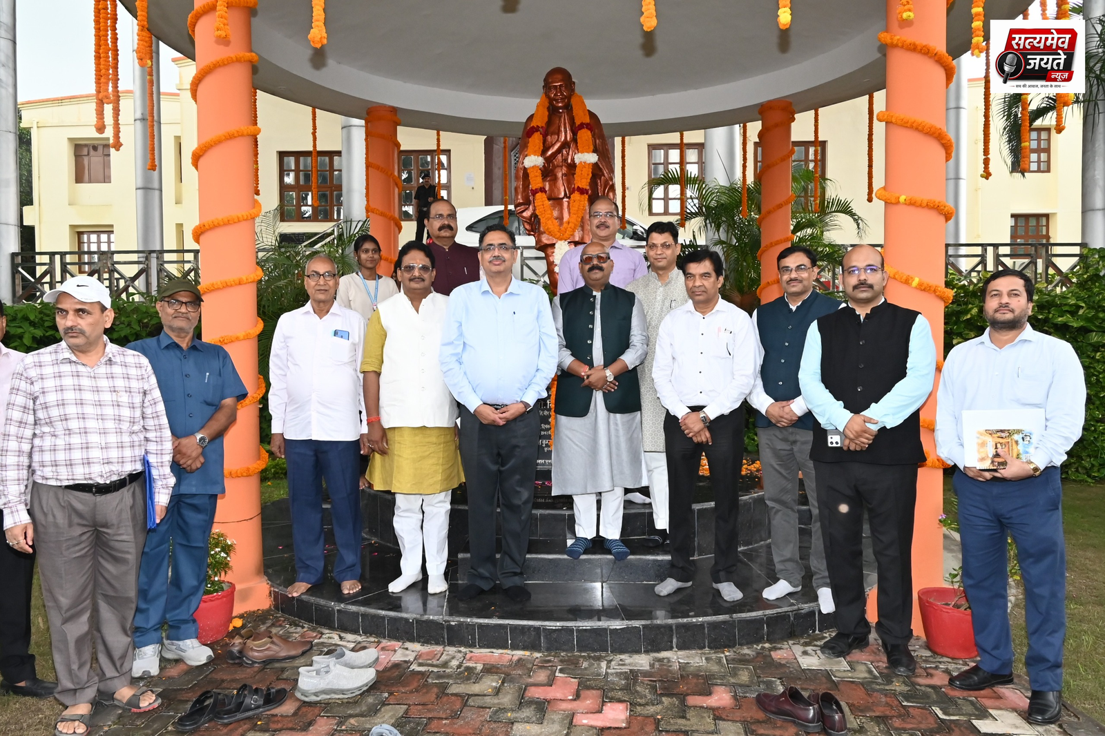 Jaunpur News : ‘एक भारत, श्रेष्ठ भारत’ के संकल्प को साकार करें युवा: जितेंद्र बहादुर सिंह