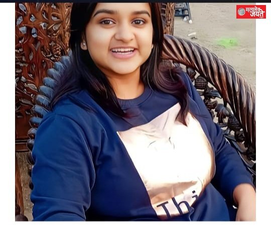 पहले प्रयास में नेट में मिली सफलता<br>जौनपुर<br>सरायख्वाजा थाना क्षेत्र के कुकडीपुर ननिहाल में रहने वाली निहारिका यदुवंशी को पहले ही प्रयास में ऐसी नेट में सफलता मिली है।