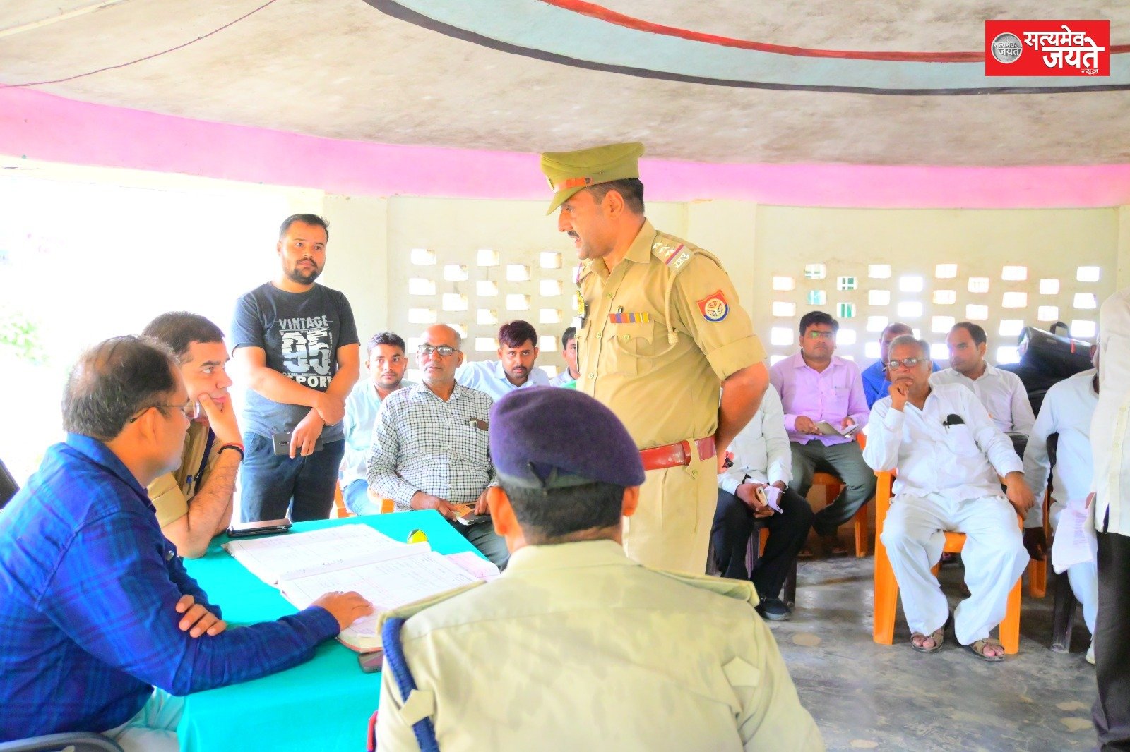 डीएम एसपी ने किया गौरीशंकर मंदिर सुजानगज का निरीक्षण