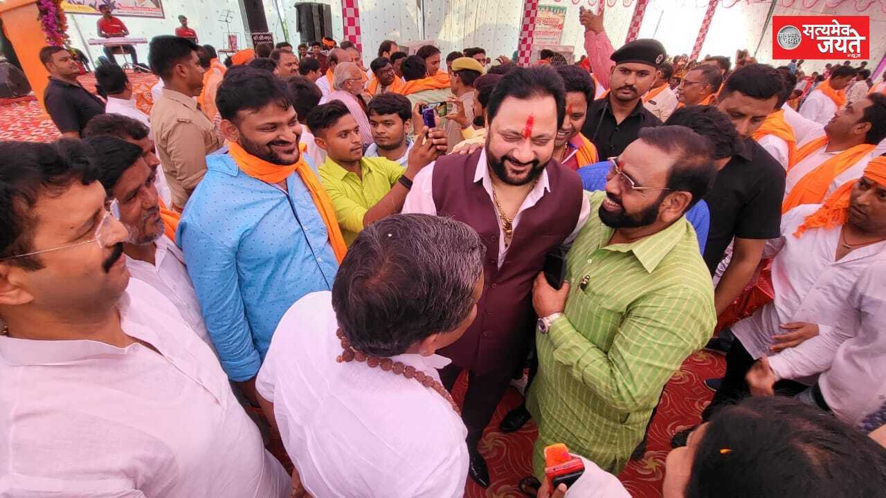 जौनपुर<br>“अर्पण महोत्सव” के रूप मे केराकत के पूर्व विधायक दिनेश चौधरी ने मनाया अपना जन्मदिन।