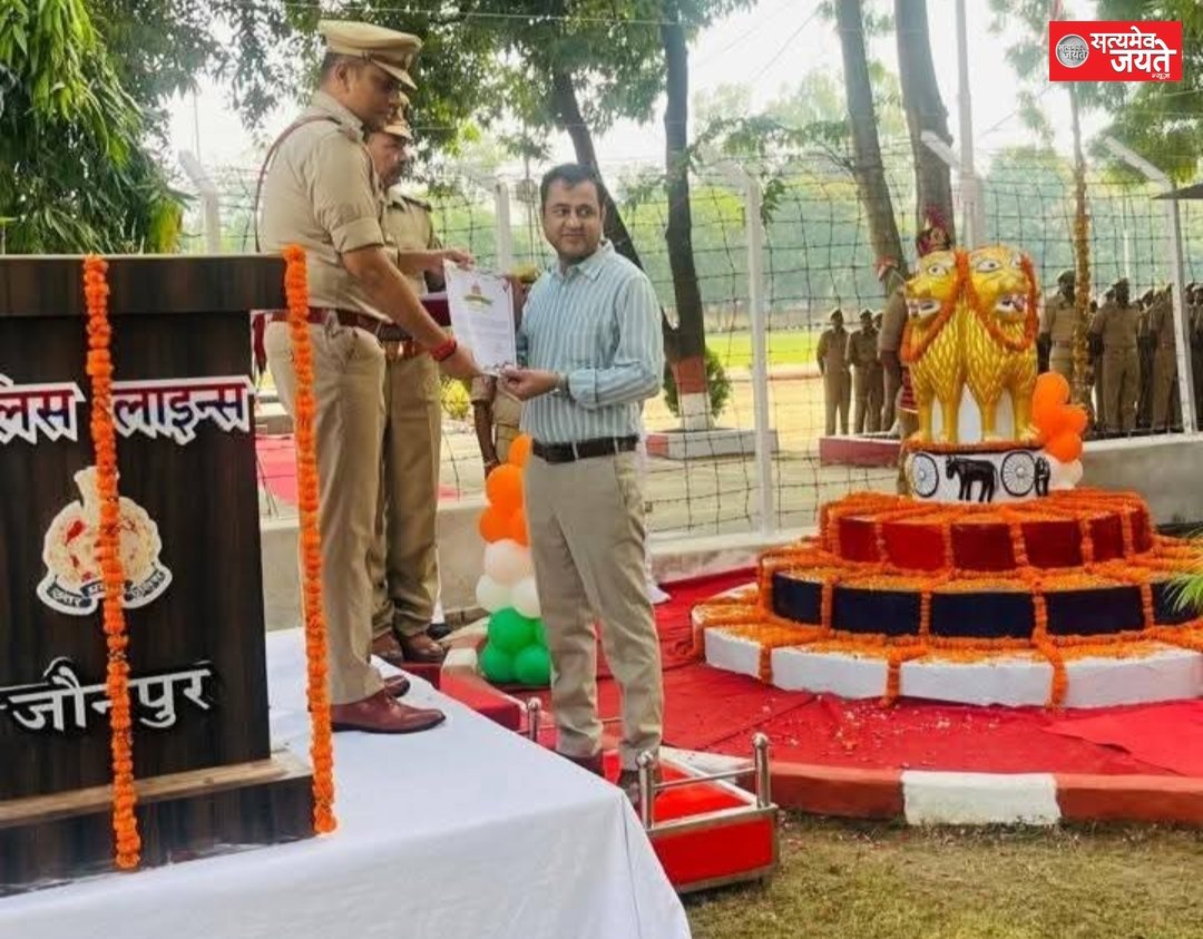 हबीब हाँस्पिटल के डाँक्टर अबु फैसल को एस पी डाँ कौस्तुभ ने किया सम्मानित